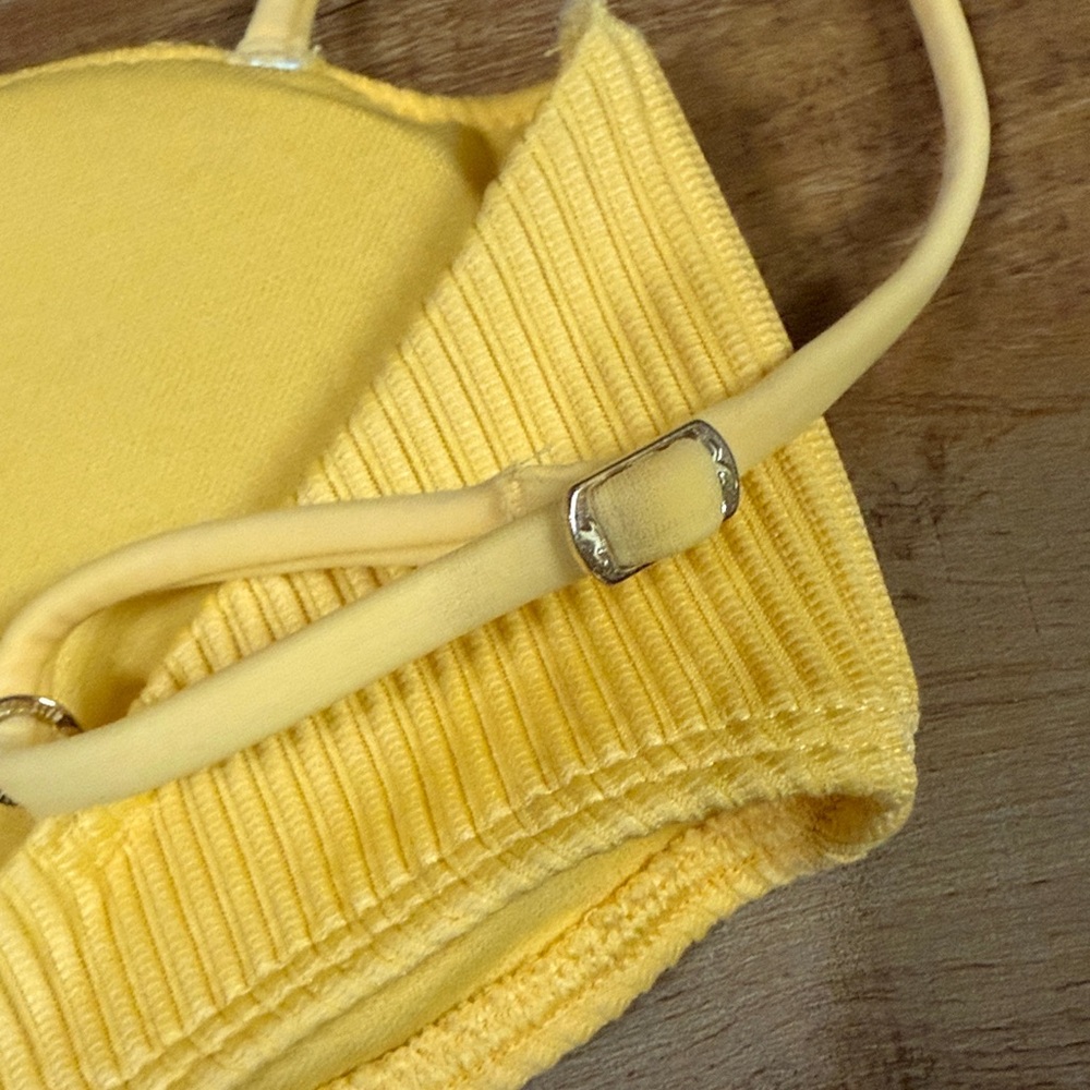 Hollister Yellow Ribbed bikini swim suit top size small - Picture 3 of 5